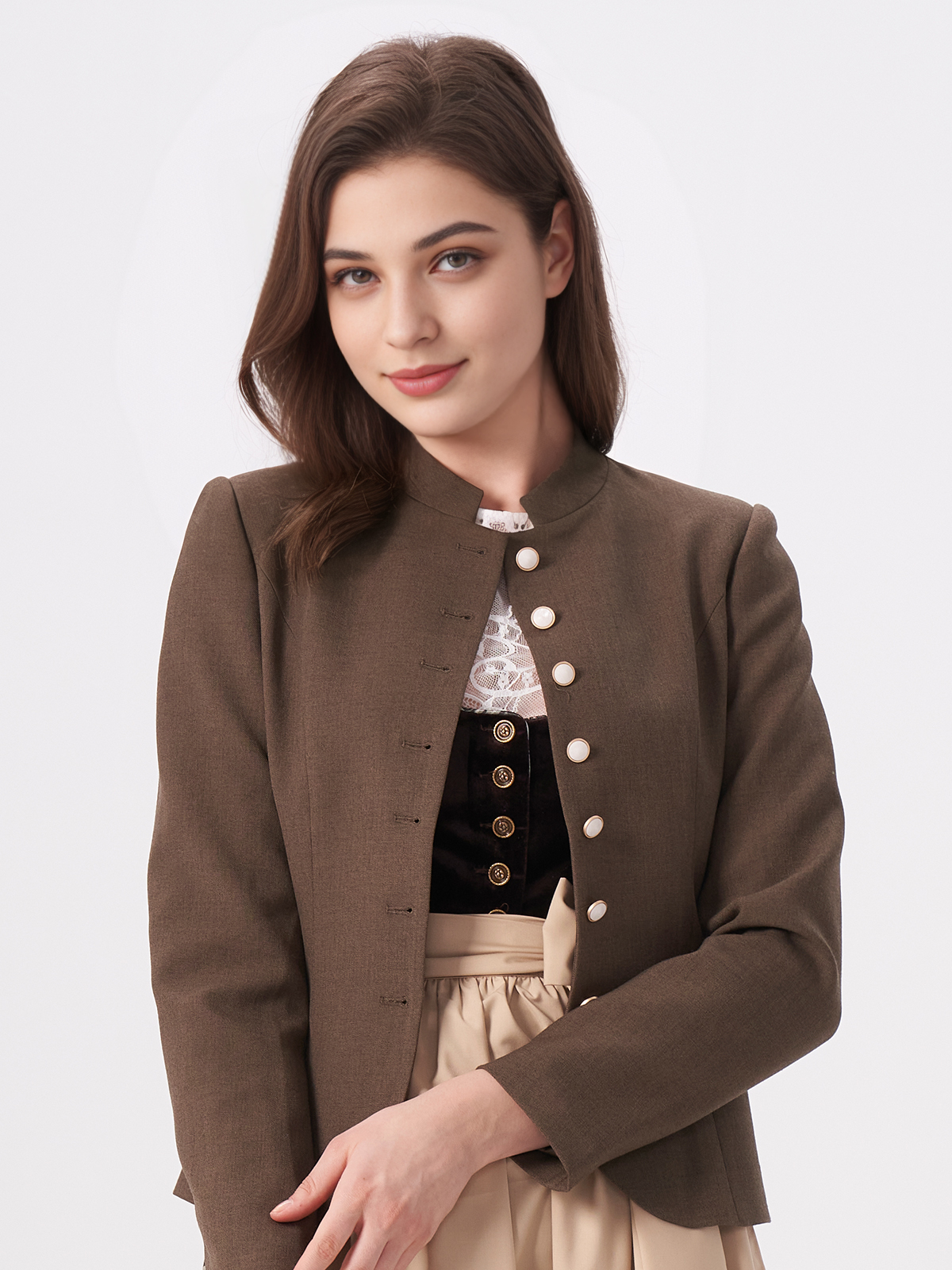 Modernes olivgrünes Dirndl mit schlanker Silhouette