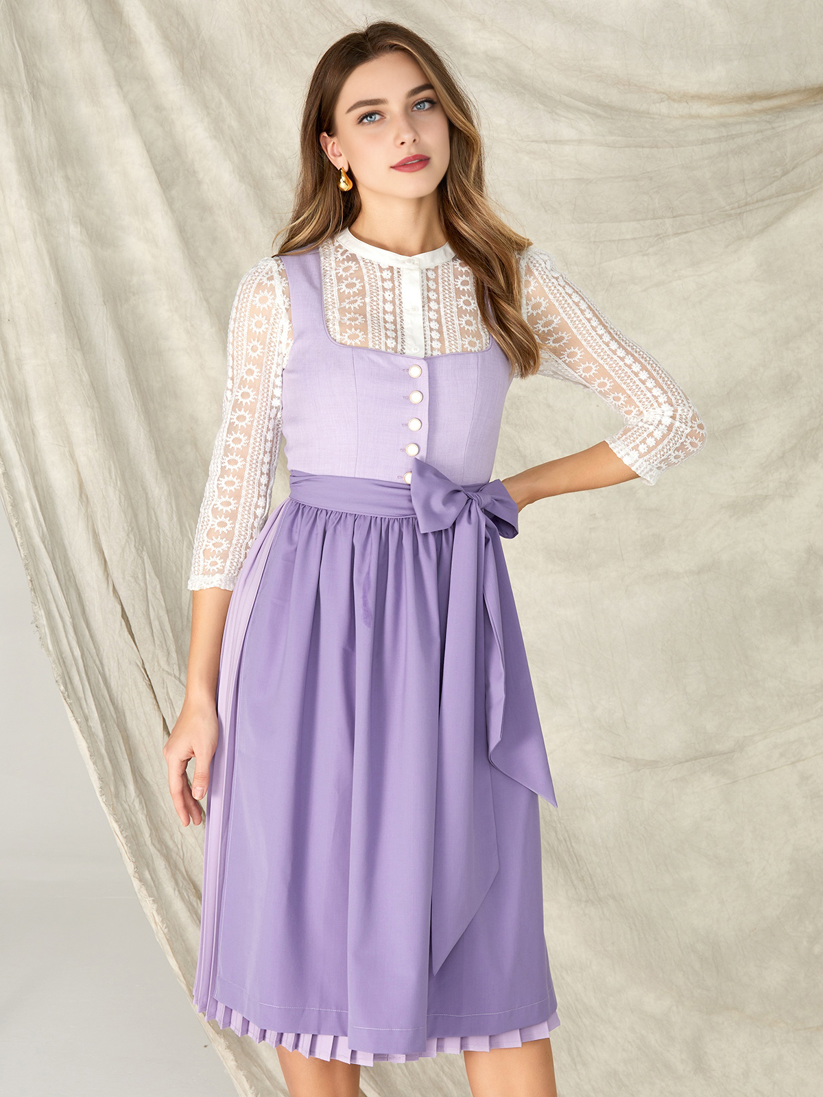Dirndl Bluse Grün in eleganter Ausführung
