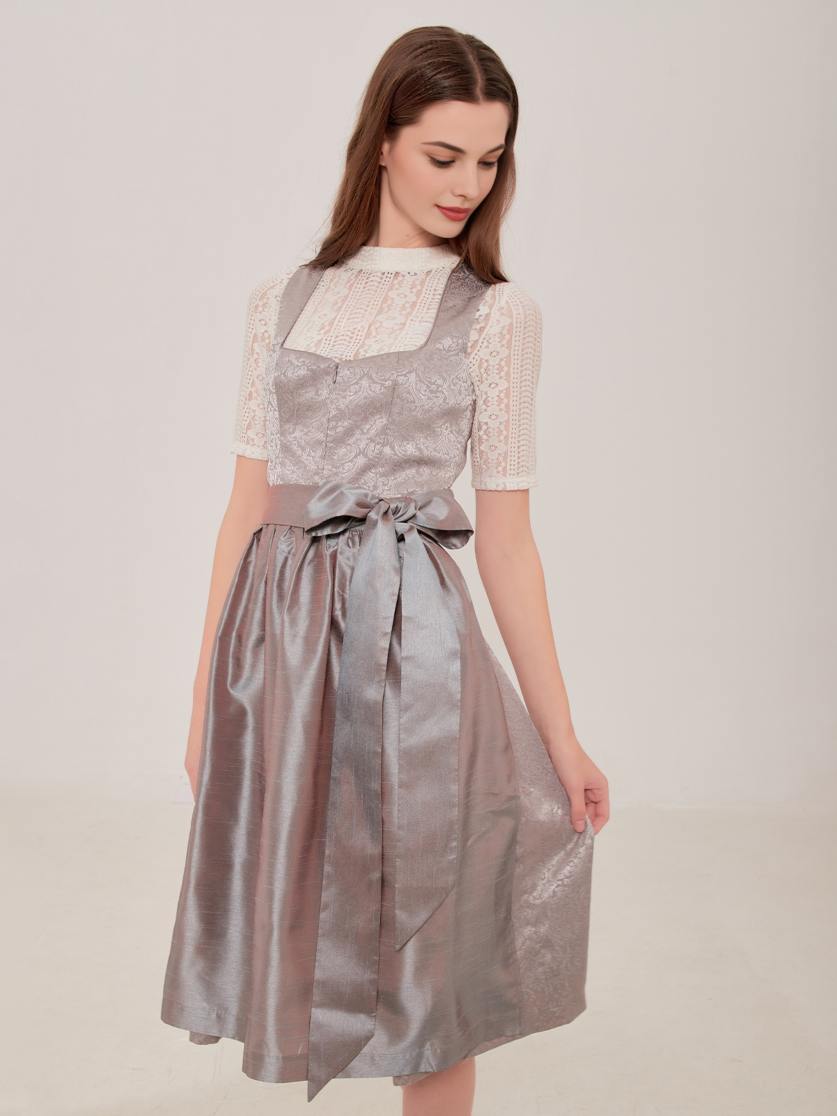 Dirndl in Grün – perfekte Passform für jede Figur