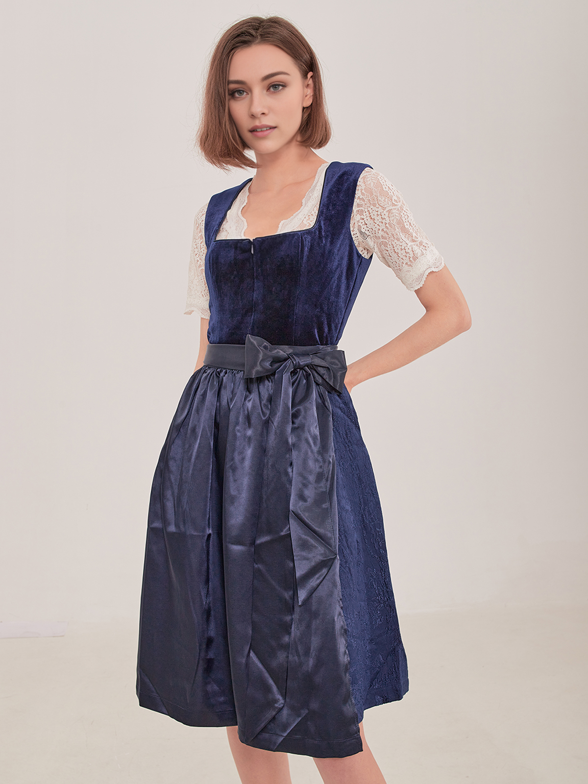Dirndl in Blau – ein Klassiker mit modernem Touch