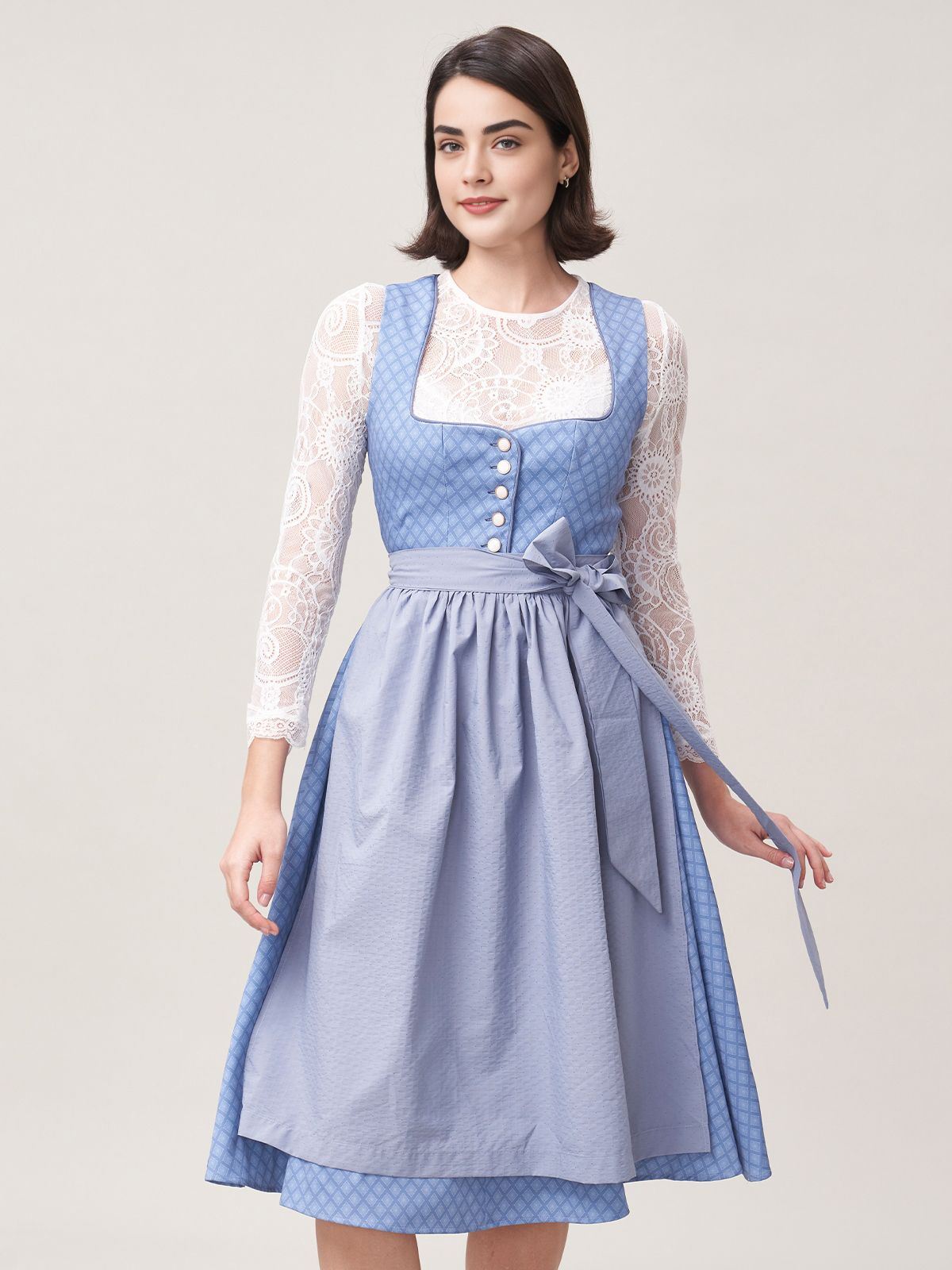 Dirndl Fliederfarben – Eleganz in zartem Lila