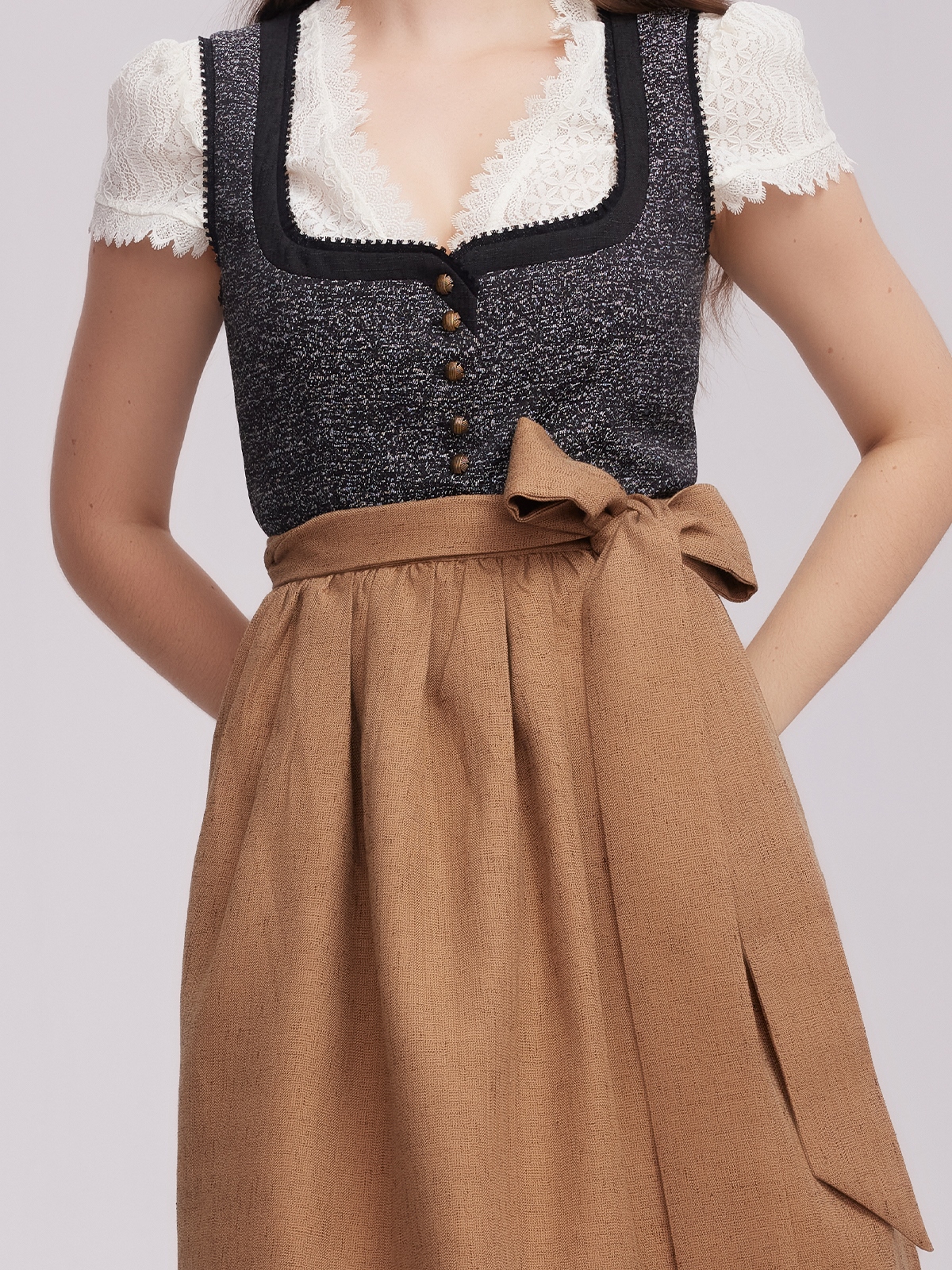 Dirndl in Khaki Grün