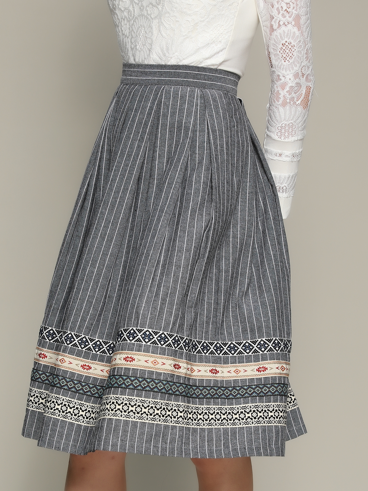 Dirndl im Sale