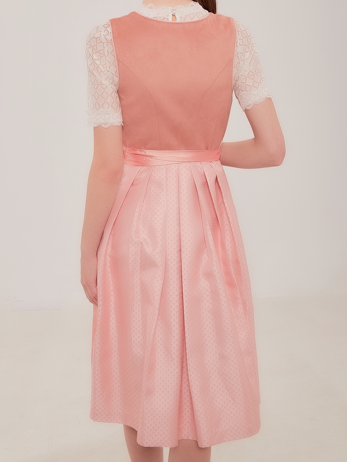 Dirndl in Rosa