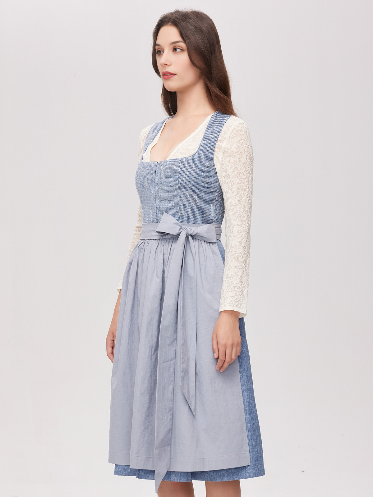 Elegantes Rot Schwarz Dirndl