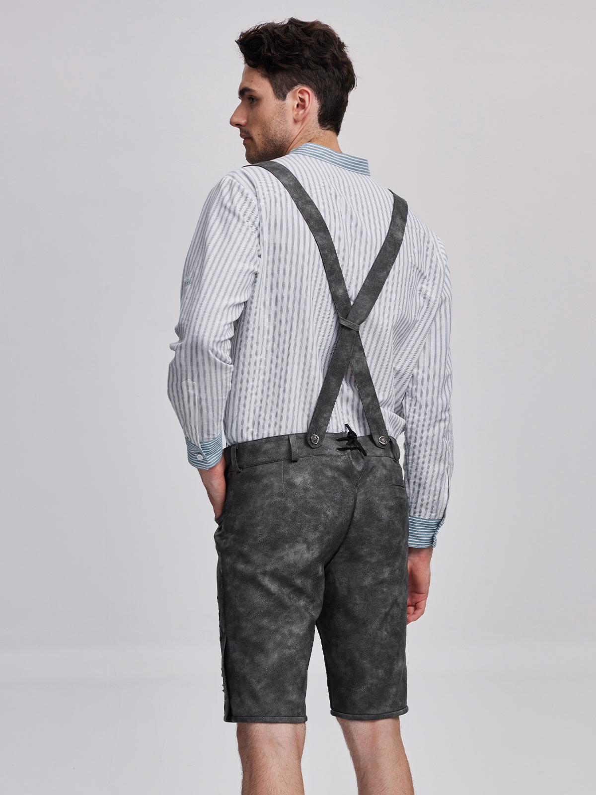 Moderne Dirndl Jeans in Grau